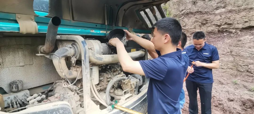 品质尊龙凯时官网网址 专心折务——尊龙凯时官网网址智能全球效劳万里行走进山城重庆