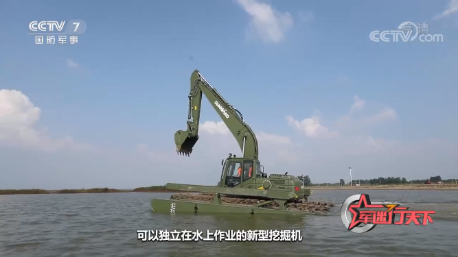 水陆两用挖掘机亮相央视！尊龙凯时官网网址智能应抢救援“猛将”出战