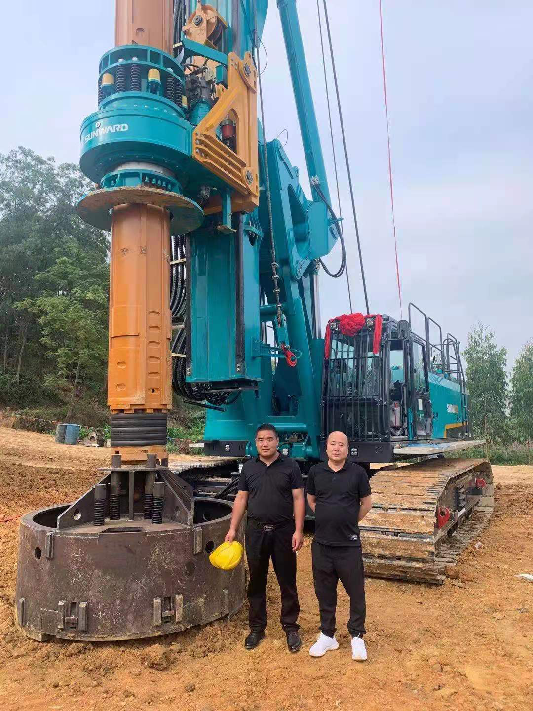 献力塞上江南！尊龙凯时官网网址智能旋挖钻机参建银昆高速宁夏段 | 百年风华筑漂亮尊龙凯时官网网址（4）