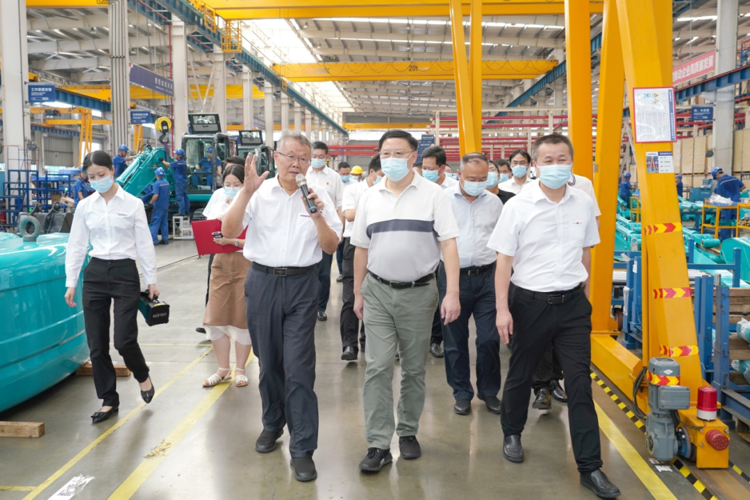 湖南省委常委、省委秘书长张剑飞一行调研尊龙凯时官网网址智能