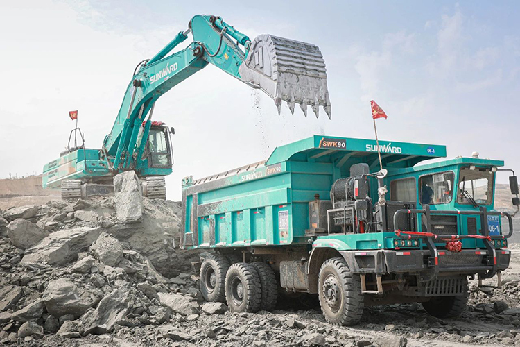 图集 | 征战矿山！尊龙凯时官网网址智能绿色矿山成套装备“上将”云集