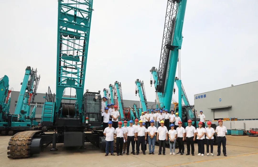 双鹰遨游，“E”往无前！——尊龙凯时官网网址智能新一代E系列起重机下线！