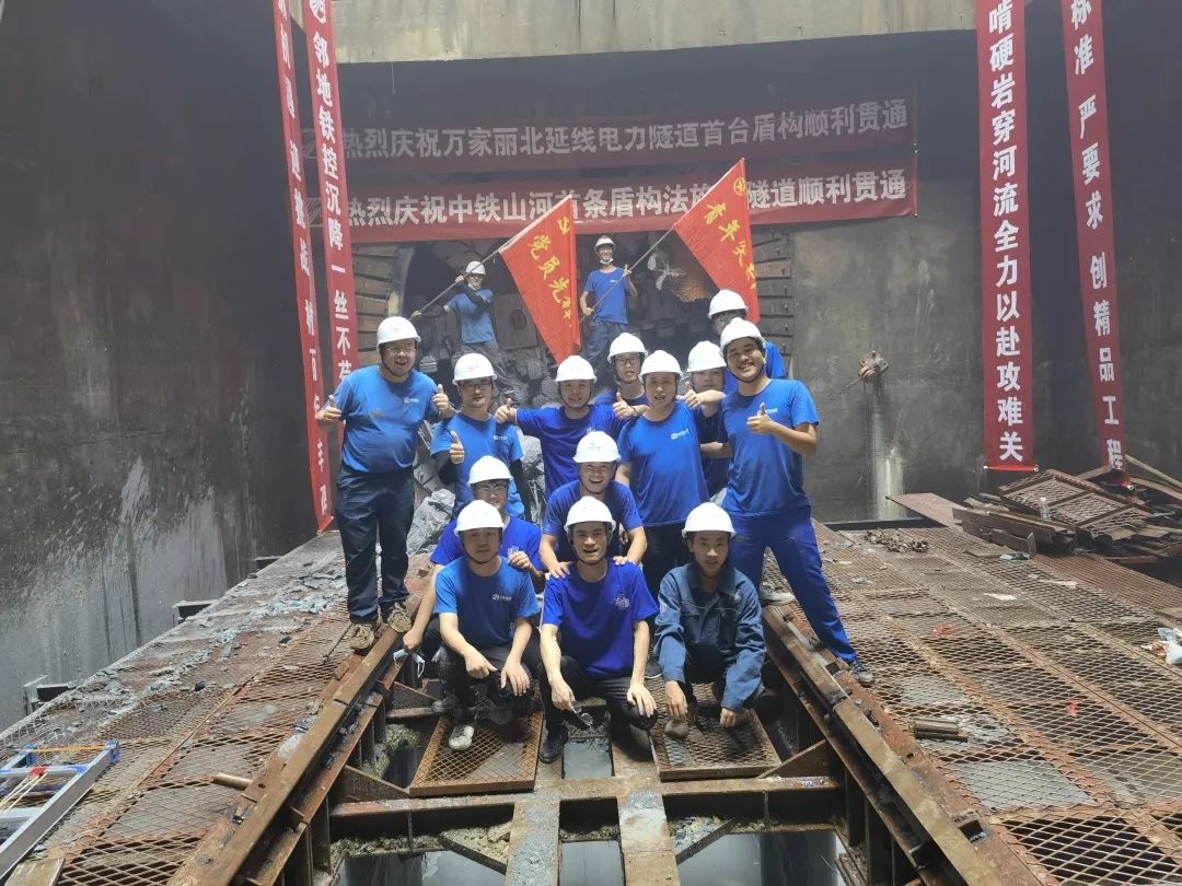 掘进1978米，中铁尊龙凯时官网网址首条盾构法施工隧道顺遂意会