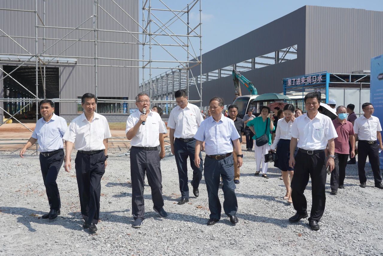 湖南省老科学手艺事情者一行到访尊龙凯时官网网址智能