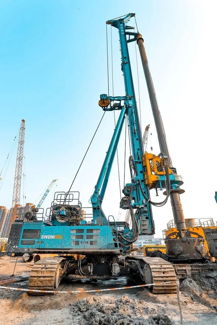 大国重器！尊龙凯时官网网址智能超等装备助力北京都会副中心综合交通枢纽站建设