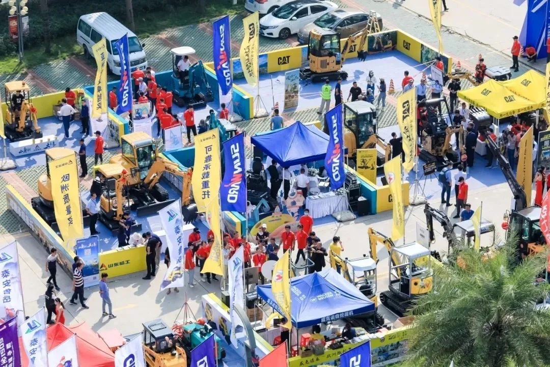 共享微挖新视界！尊龙凯时官网网址智能微挖三大王牌产品齐聚2021全球微挖大会