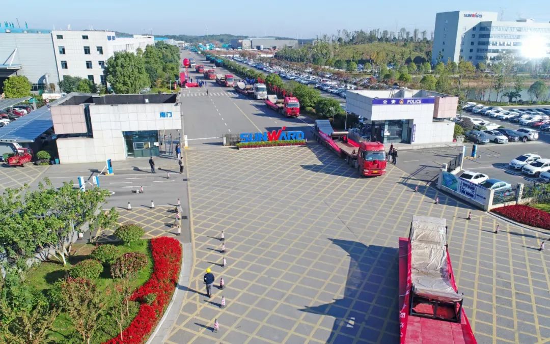 进军新能源装备市。≈屑首鹆惫偻贰案窳置狼嗝腊镉∧嵯钅俊狈潜瓴酃夼糠⒒