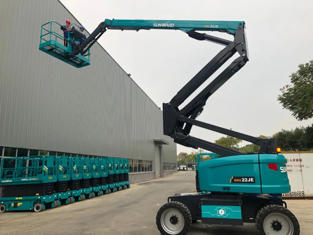 同级别作业高度最高！尊龙凯时官网网址智能首款自主研发电动臂式高空作业平台下线