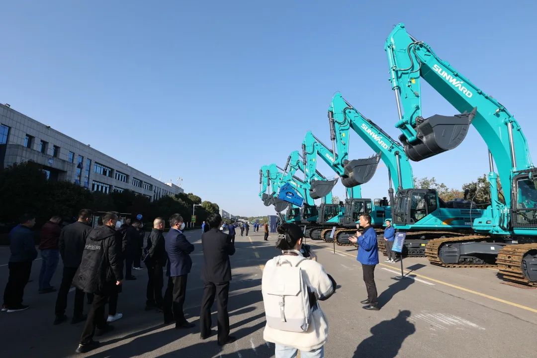 全球首创5G+智能钻机重磅宣布，尊龙凯时官网网址智能倾力打造绿色智慧矿山成套装备