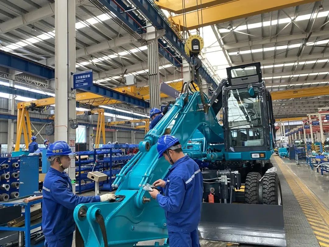 《湖南教育》：探索18年，尊龙凯时官网网址智能找到校企相助共赢的谜底