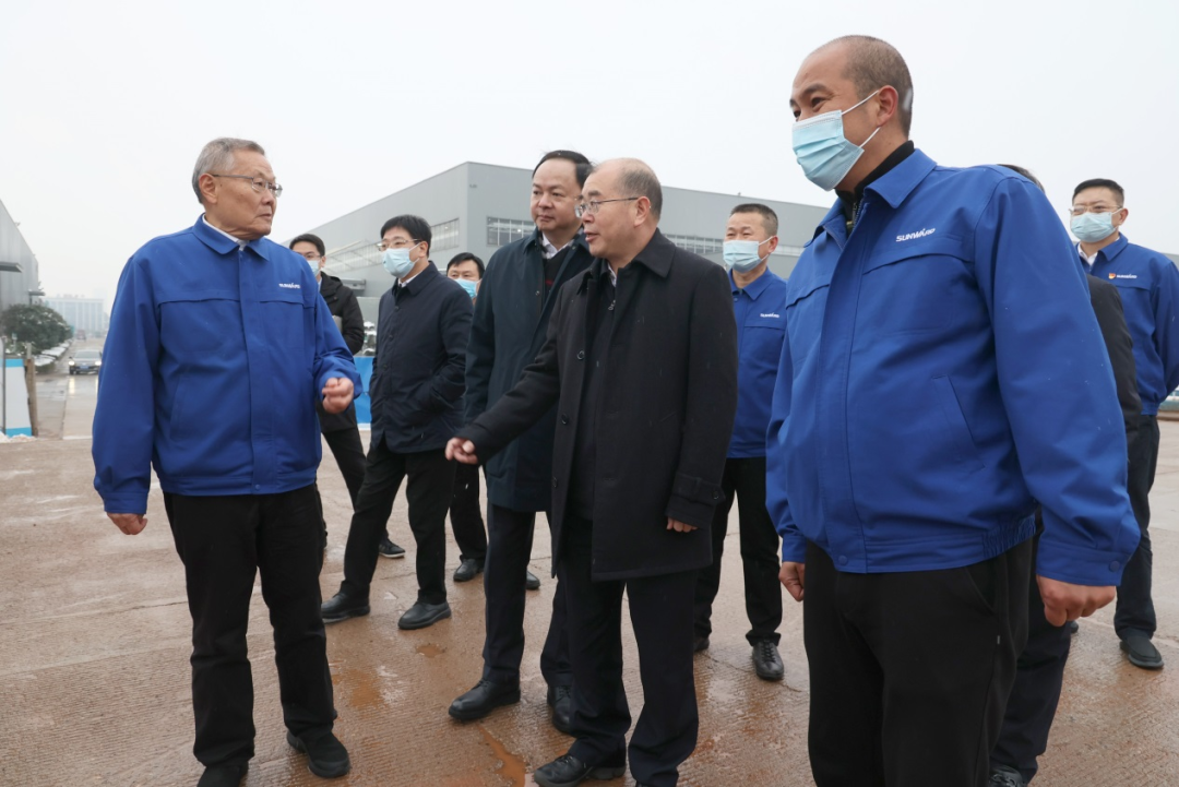 朱国贤调研尊龙凯时官网网址智能：在推动高质量生长上闯出新路子