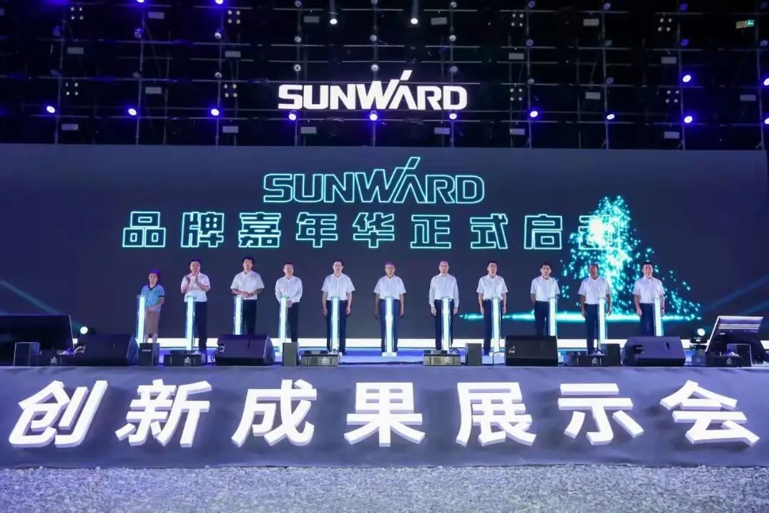 请回覆2021！邀您一起回首尊龙凯时官网网址智能2021年精彩瞬间