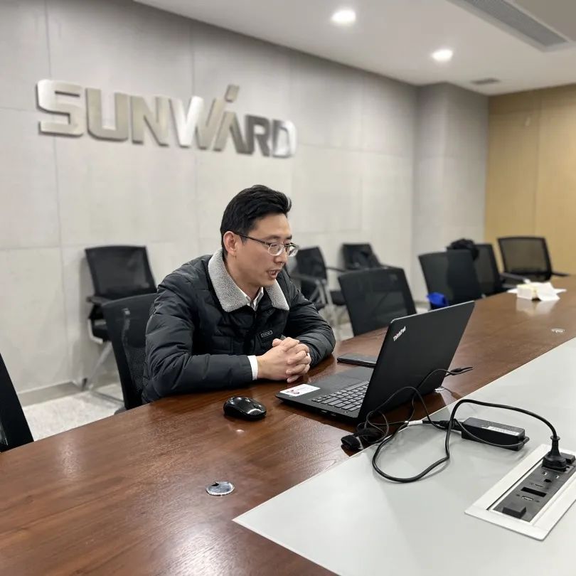 一金一铜二优异！尊龙凯时官网网址智能斩获“华辰杯”多个大奖