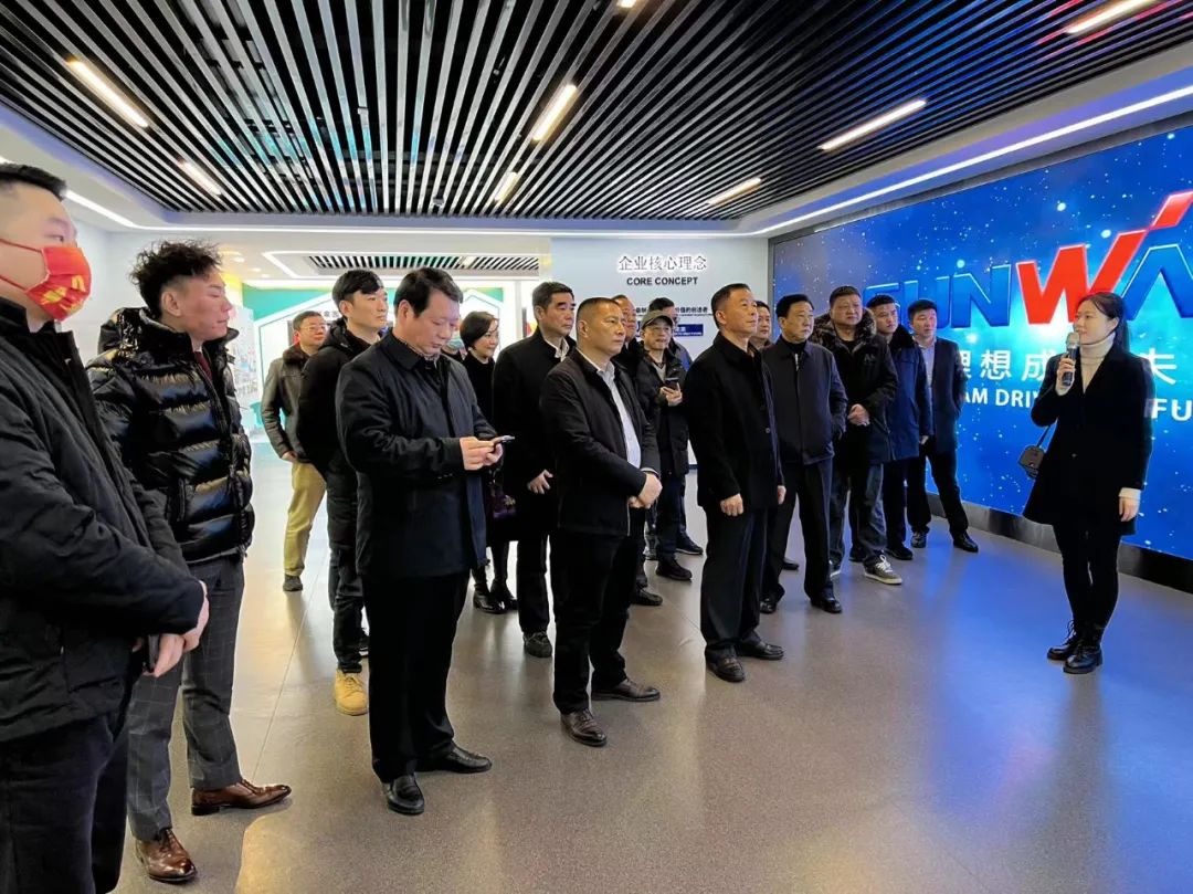 湖南异地商会联合会组织外洋湘商来访尊龙凯时官网网址智能