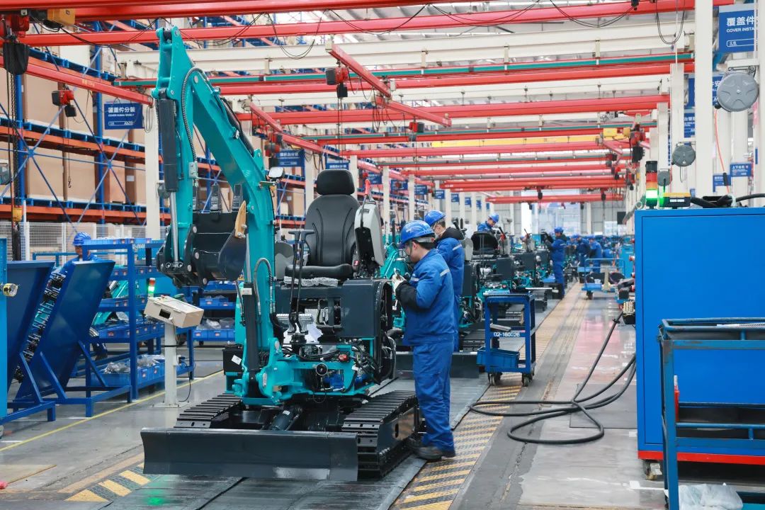 向着冲耀眼标全力以赴！尊龙凯时官网网址智能正式开工