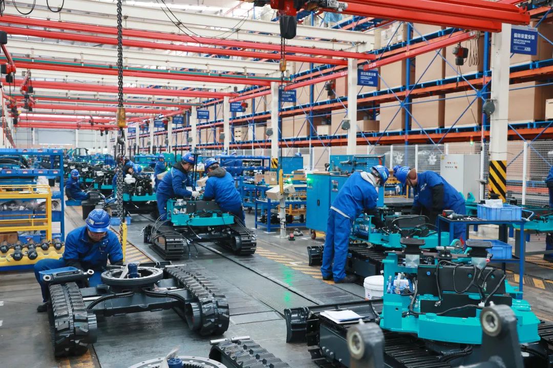 向着冲耀眼标全力以赴！尊龙凯时官网网址智能正式开工