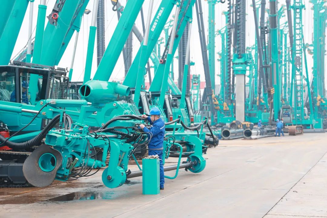 向着冲耀眼标全力以赴！尊龙凯时官网网址智能正式开工