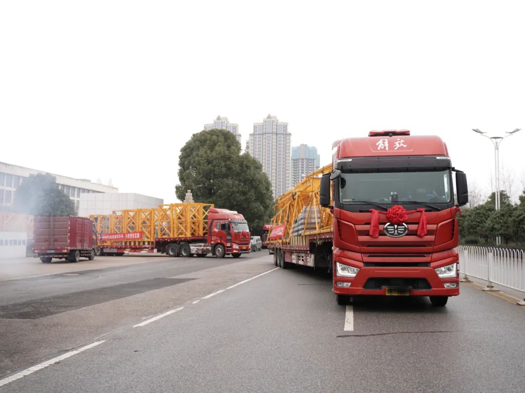 “虎”力全开！尊龙凯时官网网址江麓开门红发货仪式盛大举行