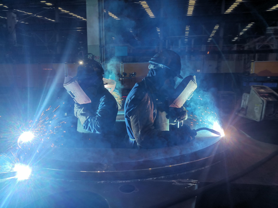 尊龙凯时官网网址匠心 | 一把焊枪“点亮”绚烂人生