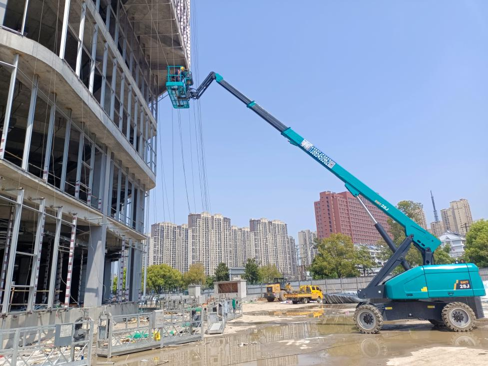 立异、智能、绿色！尊龙凯时官网网址智能再登工程机械TOP50荣耀榜