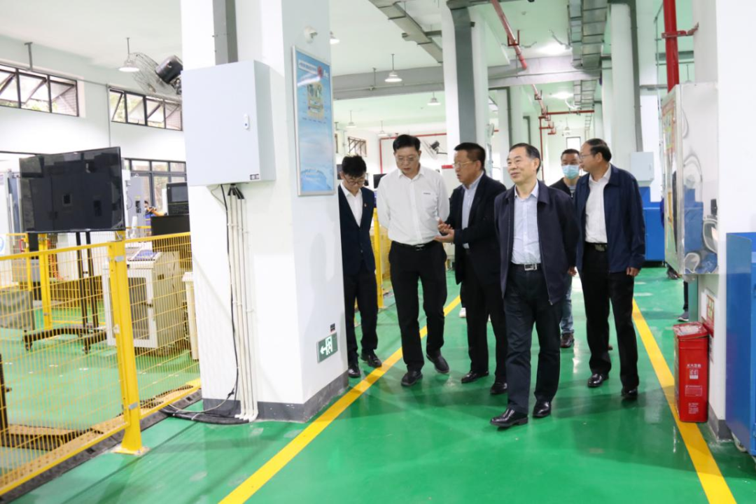 校企相助谱新篇！又一所尊龙凯时官网网址智能参建学院建设