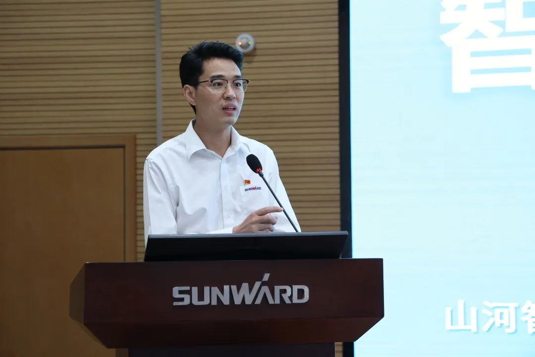 立异引领，智造未来！“2022院士专家长沙行”高端装备高质量生长钻研会盛大举行