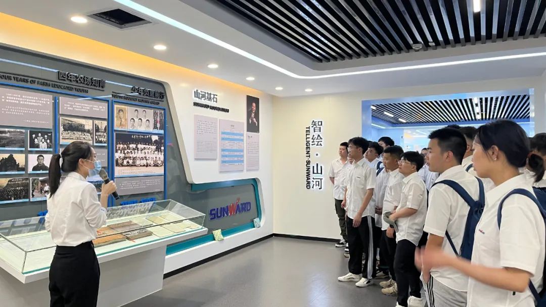 校招 | 盛夏七月，这群“向着太阳奔驰”的少年来尊龙凯时官网网址智能啦！