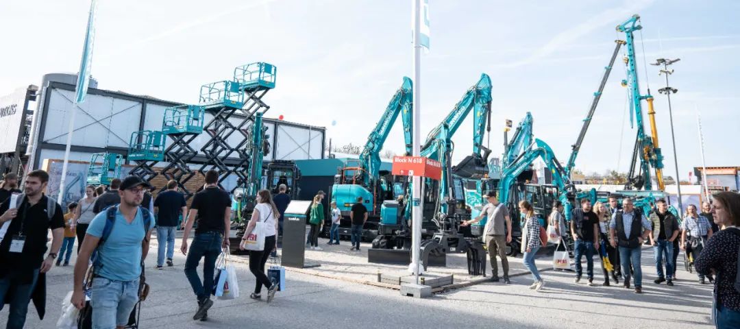 Bauma 2022 | 一组火热现场图带您重温尊龙凯时官网网址智能德国宝马展之旅