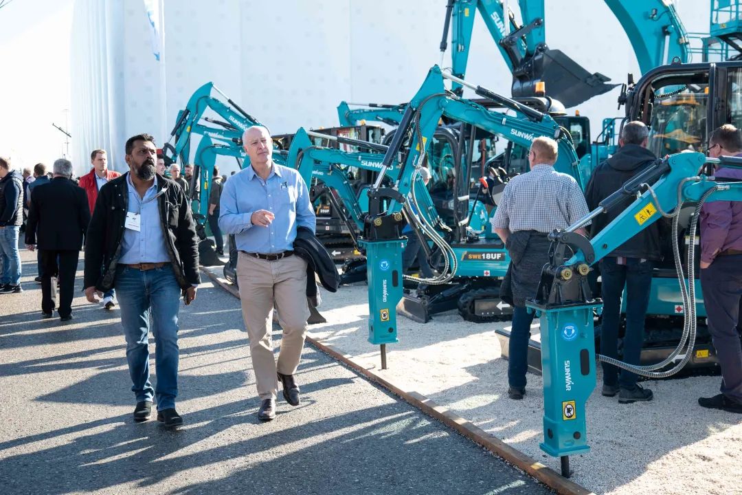 Bauma 2022 | 一组火热现场图带您重温尊龙凯时官网网址智能德国宝马展之旅