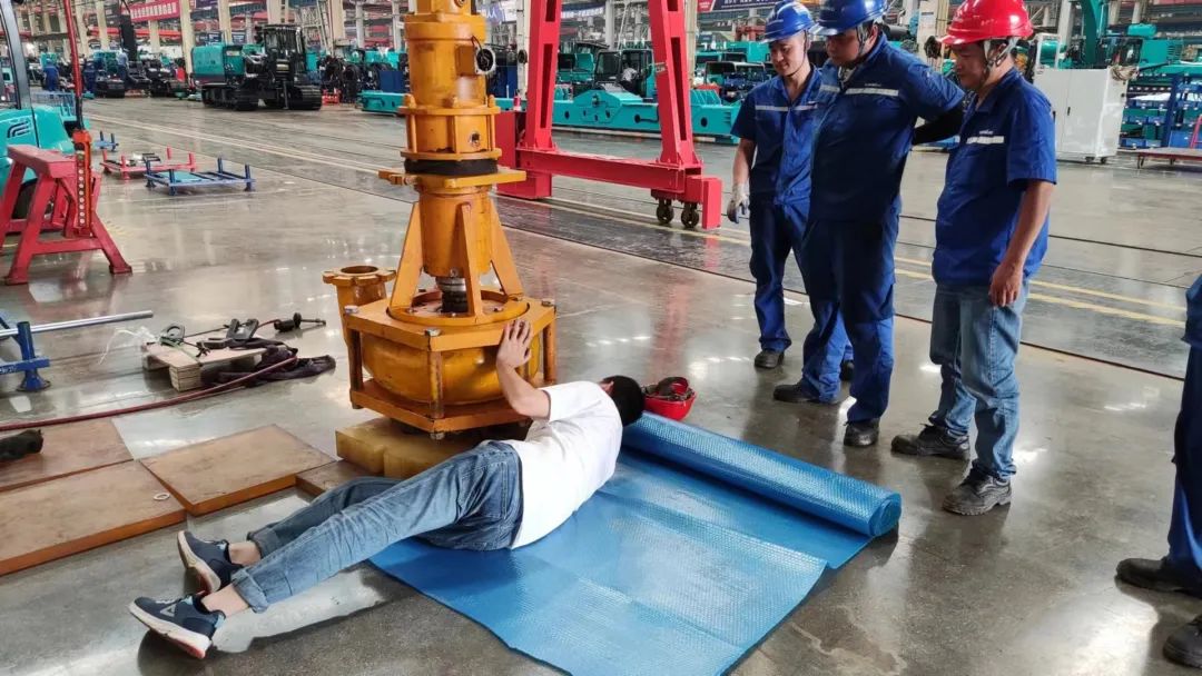 尊龙凯时官网网址匠心 | 一连驻扎工地近百天，为尊龙凯时官网网址人的坚守与支付点赞