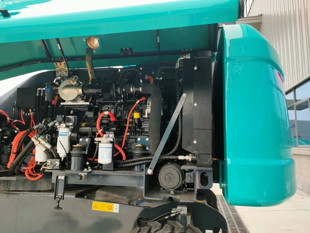 无需扩桥！尊龙凯时官网网址智能国四款32米直臂式高空作业平台乐成下线