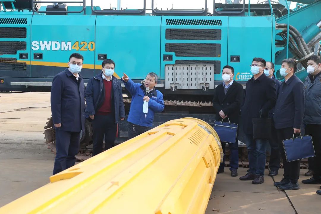 共商相助！中国铁建大桥局到访尊龙凯时官网网址智能