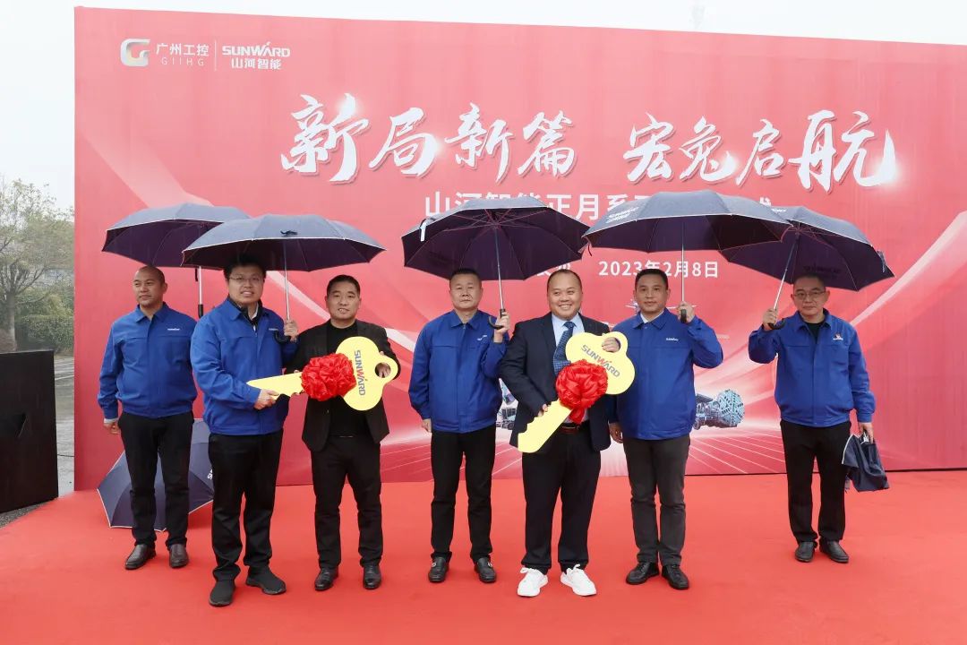 新局新篇，宏兔启航！尊龙凯时官网网址智能超200台套装备集中发货