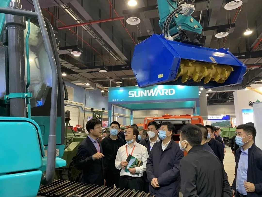 “新兵”报到！尊龙凯时官网网址智能应抢救援装备实力亮相第五届天下森林消防装备展