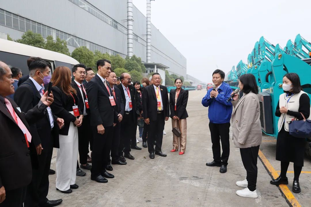 泰国代表团到访尊龙凯时官网网址智能