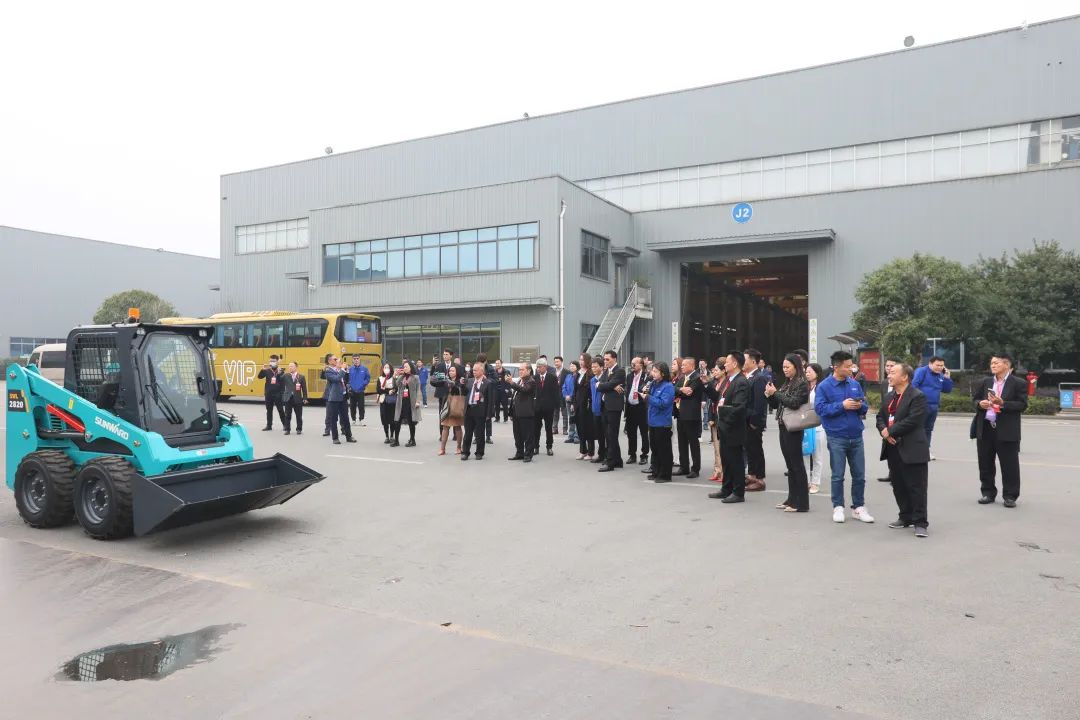 泰国代表团到访尊龙凯时官网网址智能