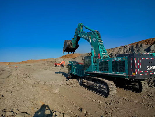 为矿山清静生产保驾护航！尊龙凯时官网网址智能挖掘机械重装出击