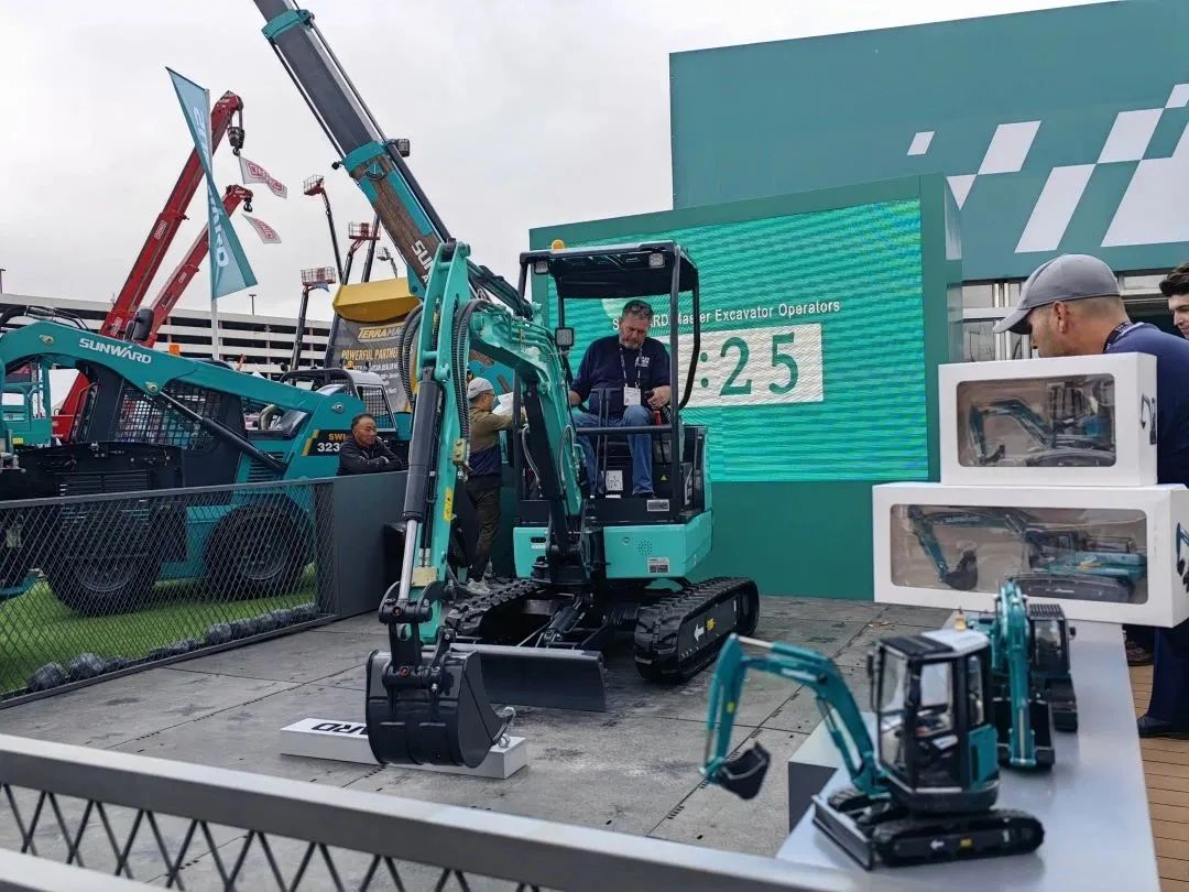 拉展直播 | “狂飙”美国！尊龙凯时官网网址智能向天下展示中国制造硬实力