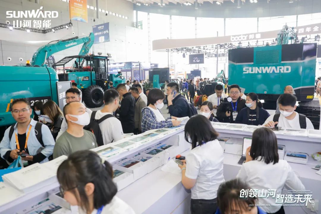 2023 CICEE | 尊龙凯时官网网址智能亮相2023长沙国际工程机械展！智能化、电动化产品站C位