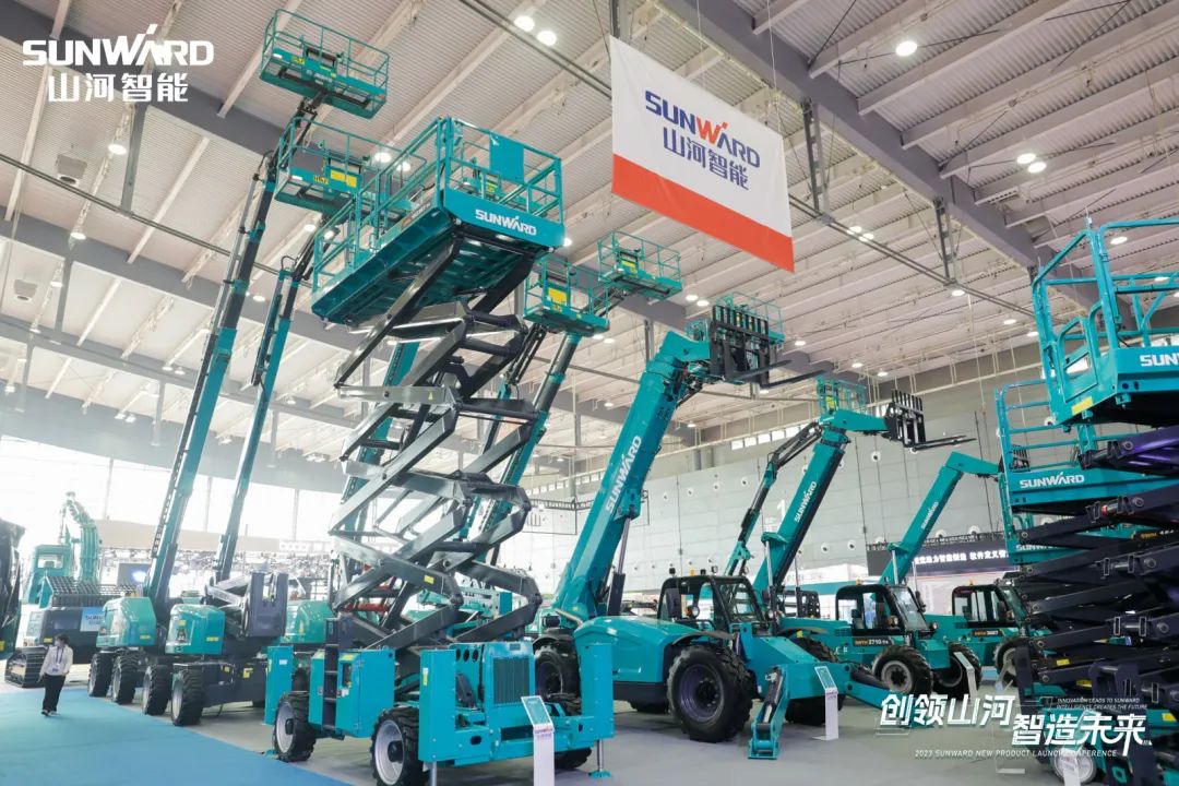 2023 CICEE | 尊龙凯时官网网址智能亮相2023长沙国际工程机械展！智能化、电动化产品站C位