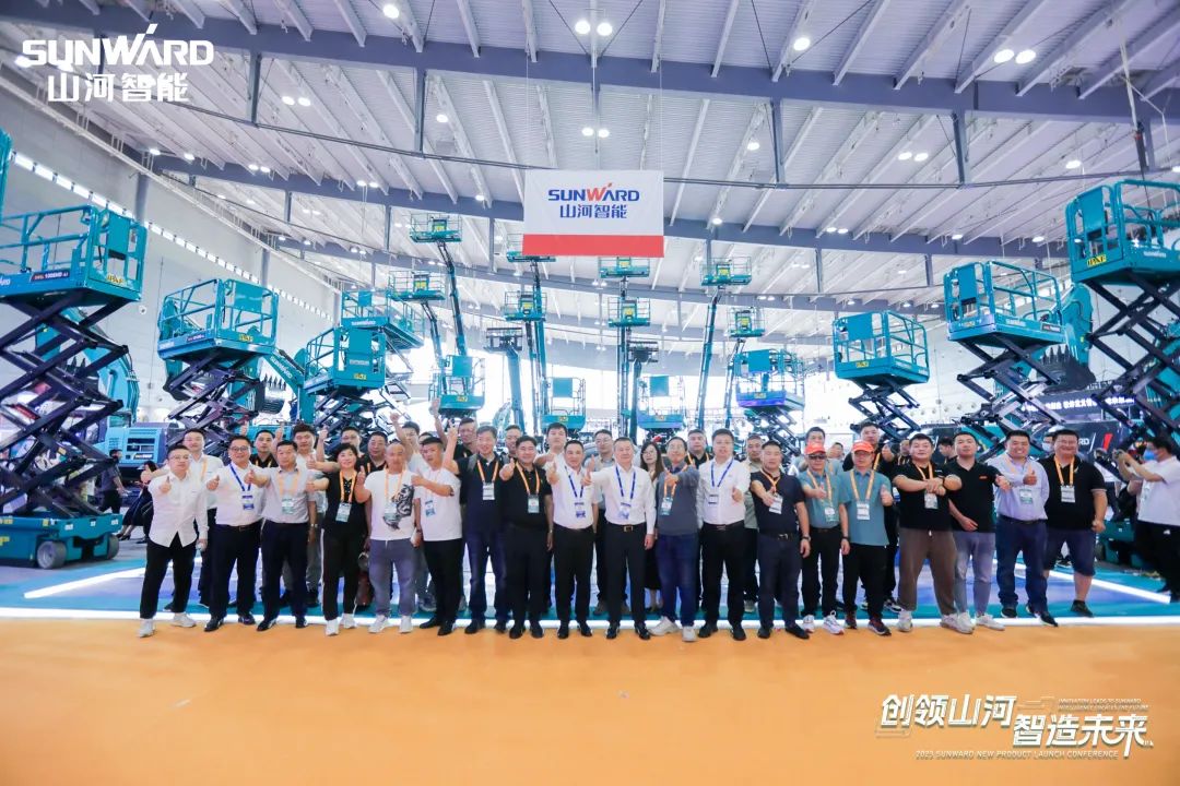 聚焦电动化、智能化！尊龙凯时官网网址智能全系列高空机械产品亮相长沙展