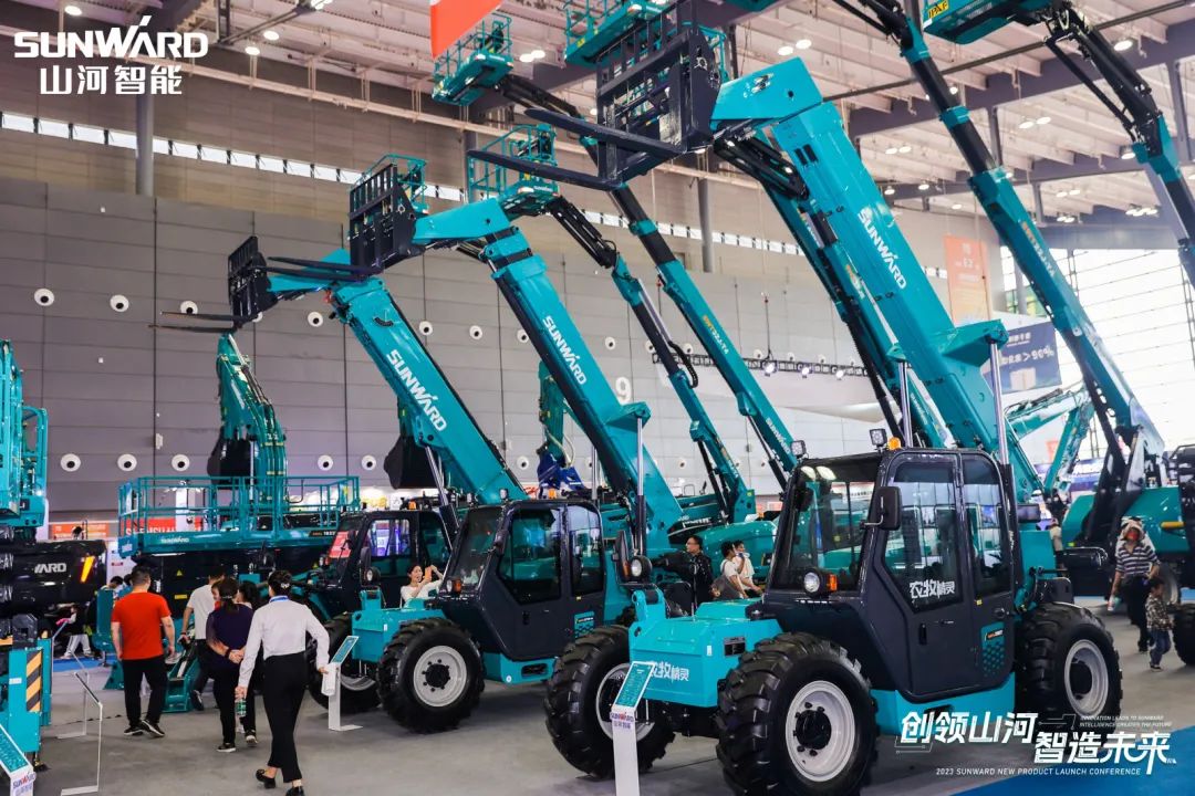 聚焦电动化、智能化！尊龙凯时官网网址智能全系列高空机械产品亮相长沙展
