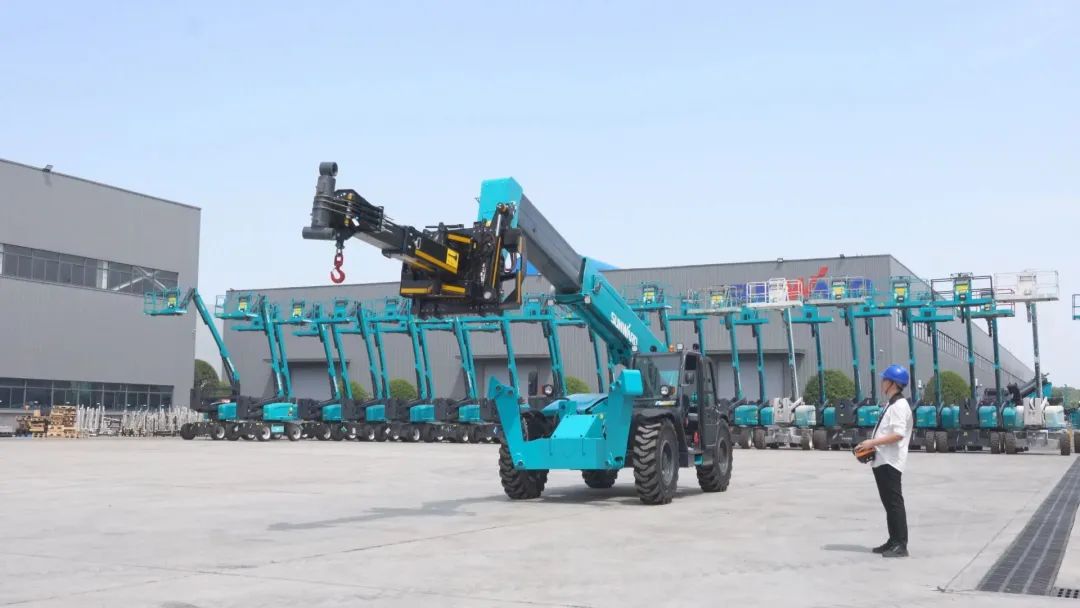 独家定制！尊龙凯时官网网址智能油缸替换机械人顺遂下线