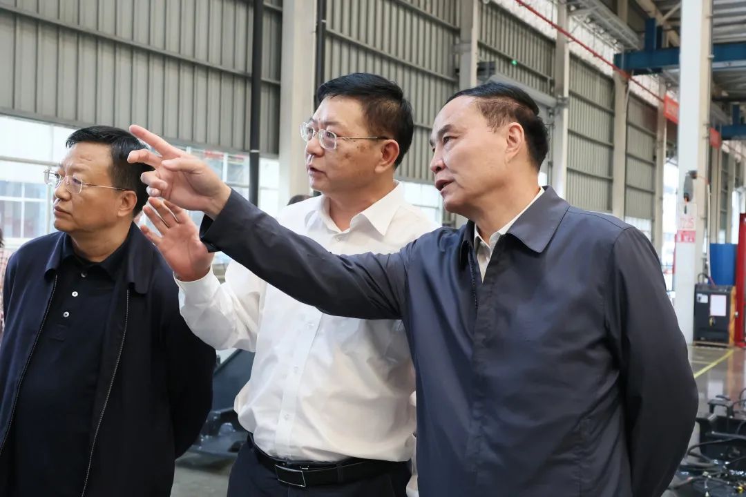 李文荣调研尊龙凯时官网网址智能