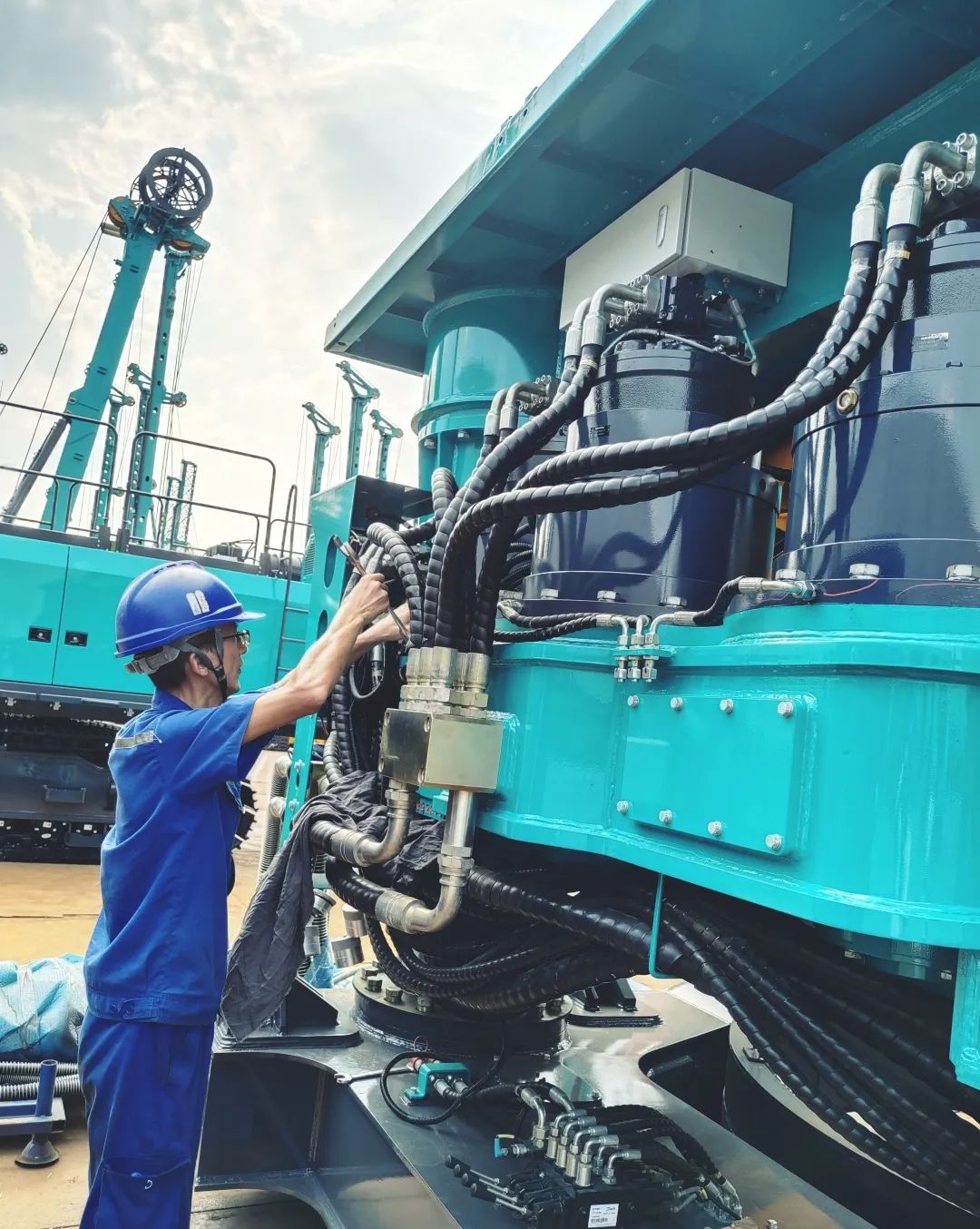 劳动庆幸，创立伟大！纪录那些通俗且伟大的劳动瞬间