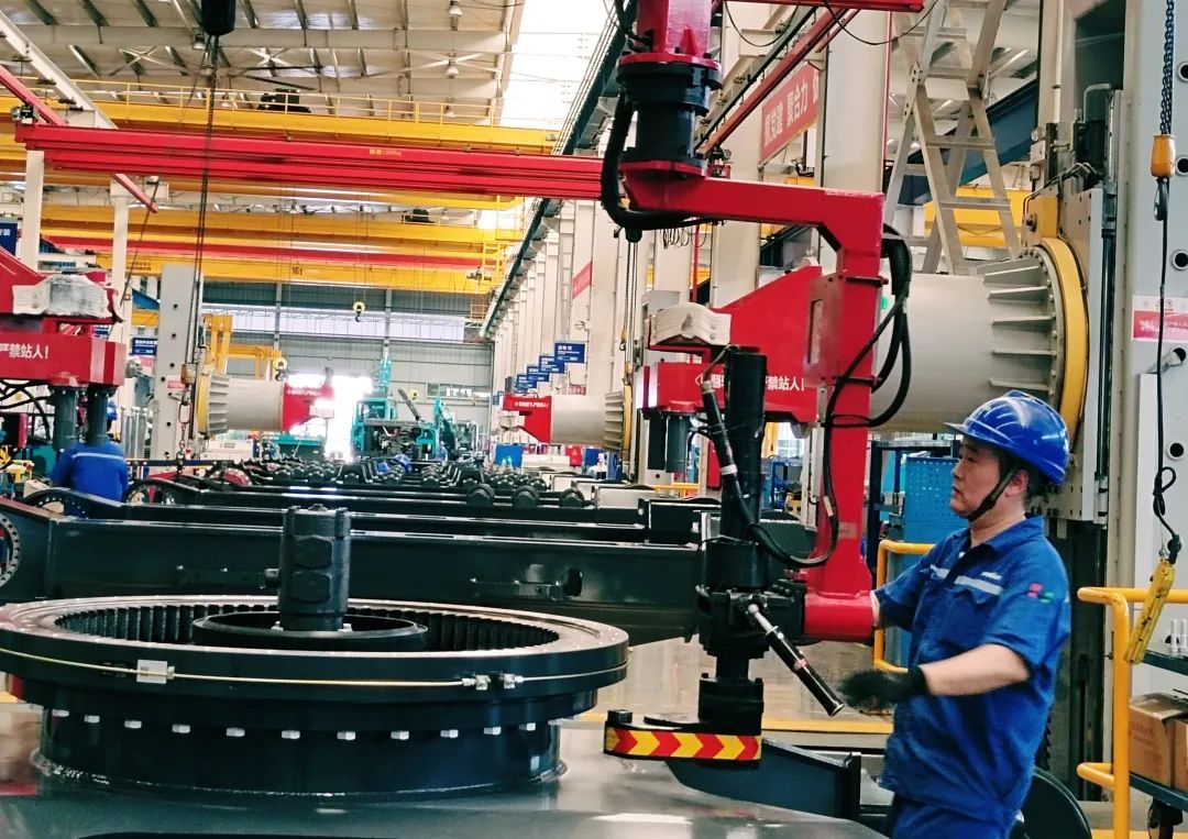 劳动庆幸，创立伟大！纪录那些通俗且伟大的劳动瞬间