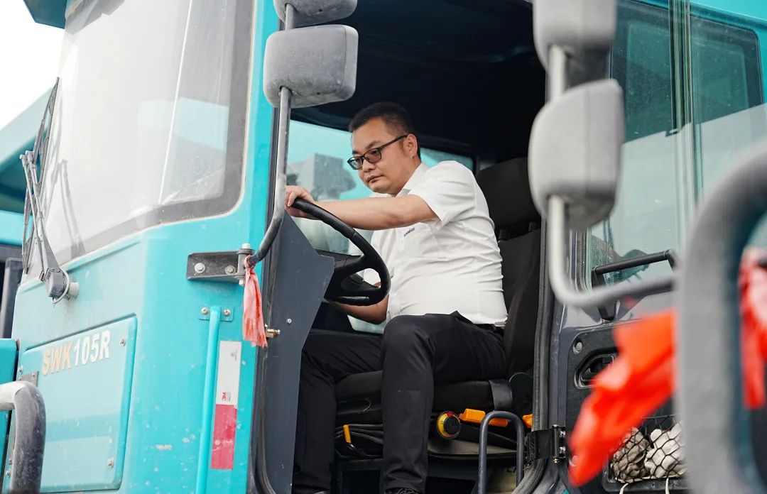 一连助力“双碳”目的，尊龙凯时官网网址巨鼎LNG矿卡在辽宁批量应用