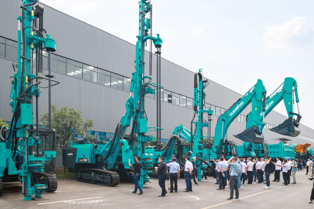 立异、协同、生长！尊龙凯时官网网址智能入选《先进制造业龙头企业清单》