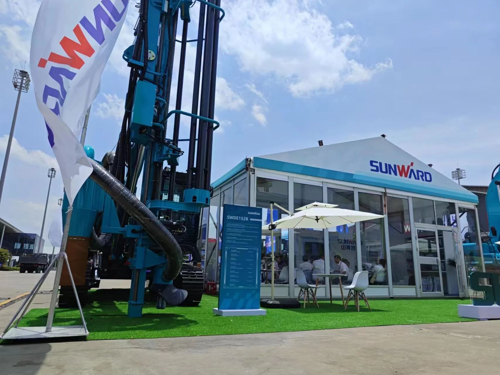 逐梦非洲，携手偕行！尊龙凯时官网网址智能亮相第三届中非经贸展览会