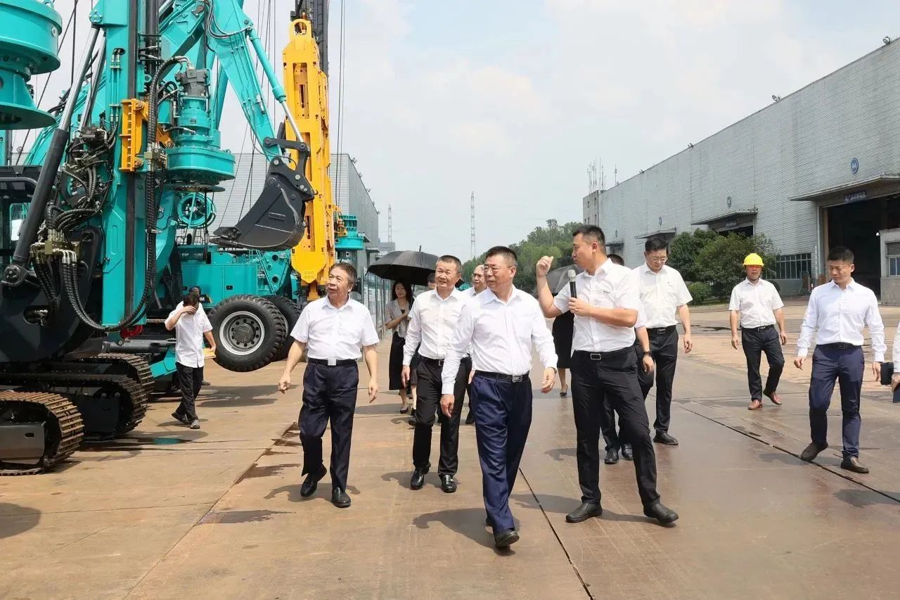 两门第界500强企业董事长同访尊龙凯时官网网址智能